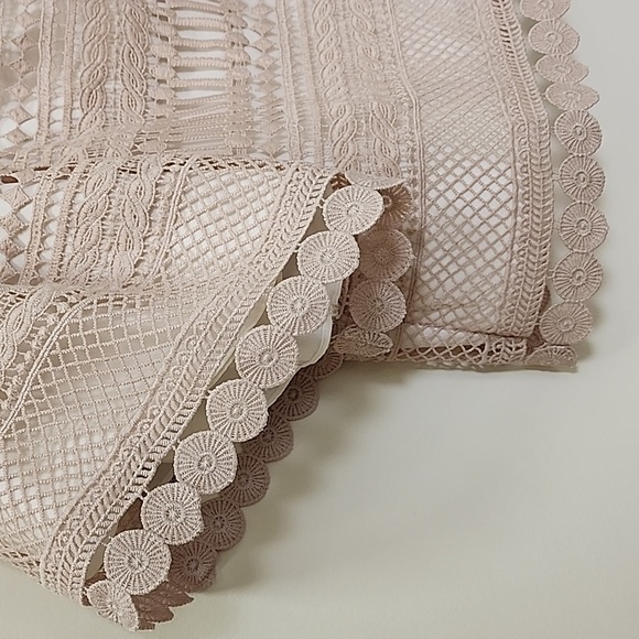 Alexis Women's Beige Finn Off Shoulder Lace Top Small Whimsy - Picture 13 of 17